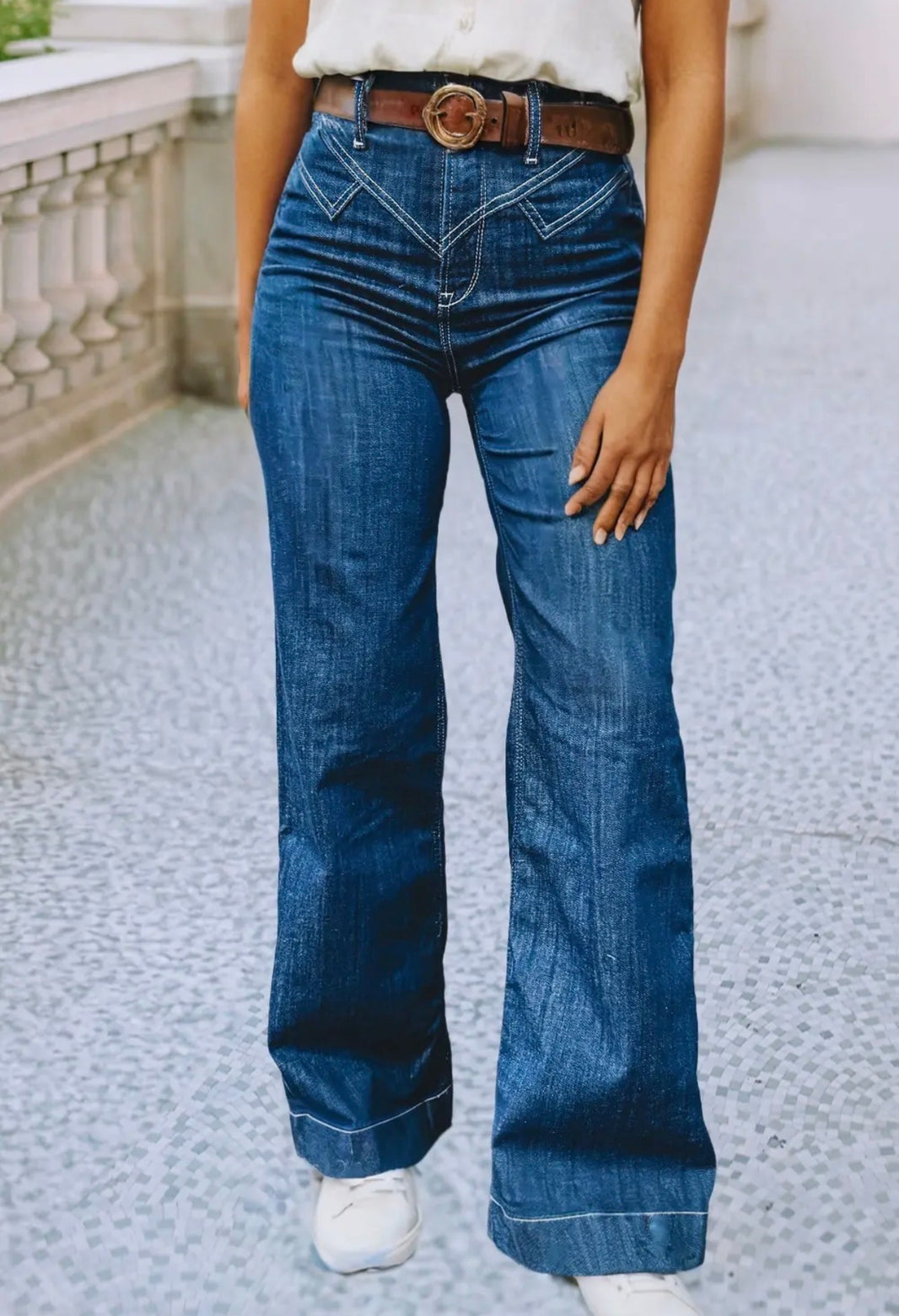 STITCHED WAIST JEAN