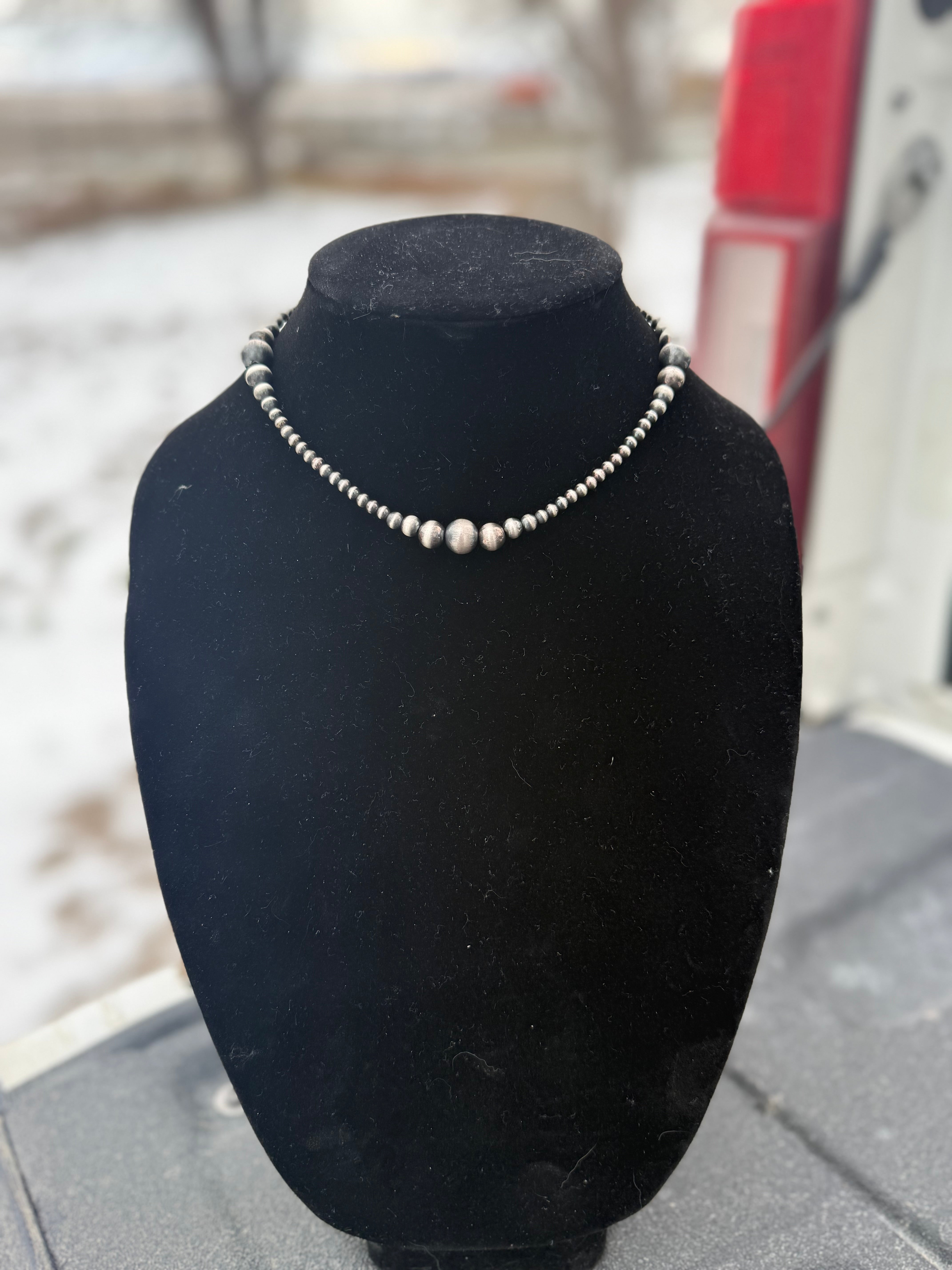 STERLING PEARLS CHOKER