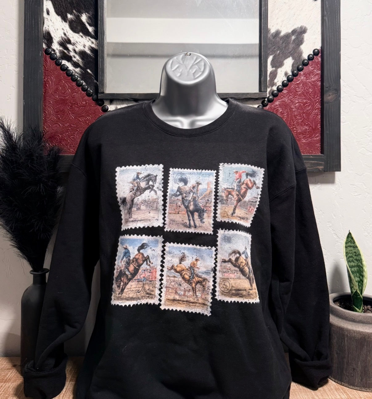 STAMPED CREWNECK